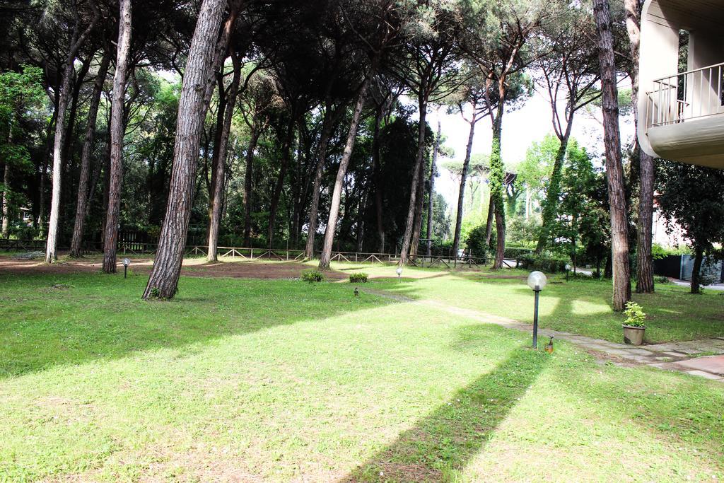 Lagomare Puccini Torre del Lago Puccini Bagian luar foto